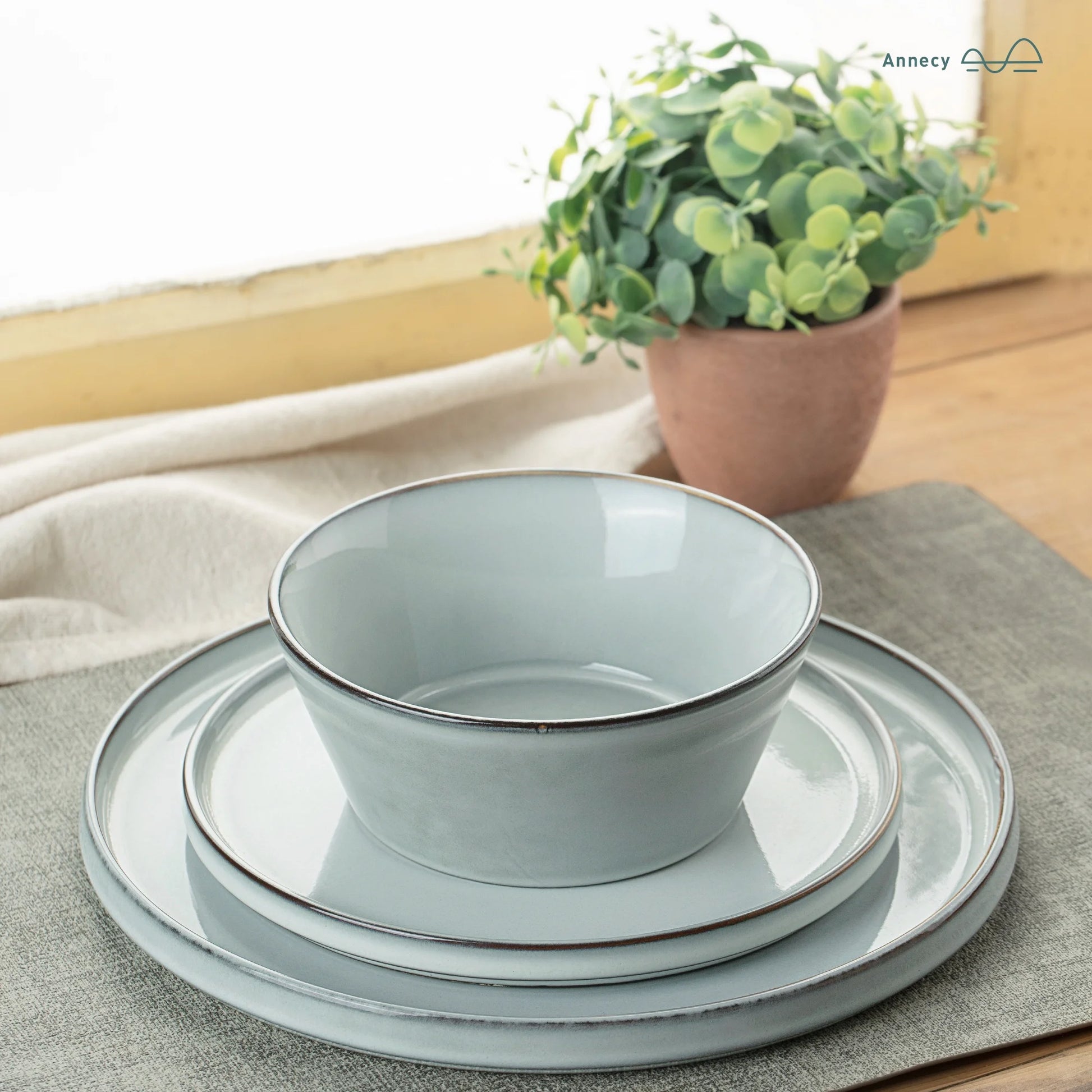 Annecy Plates and Bowls Sets, Dinnerware Set for 4, 12 Pieces Dish Set, Gray-Blue